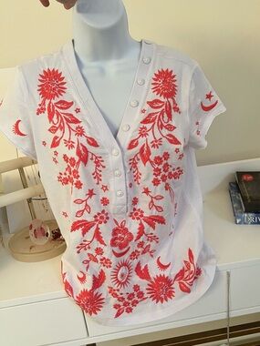 Johnny Was White Short-Sleeve V-Neck Top with Red Floral Embroidery